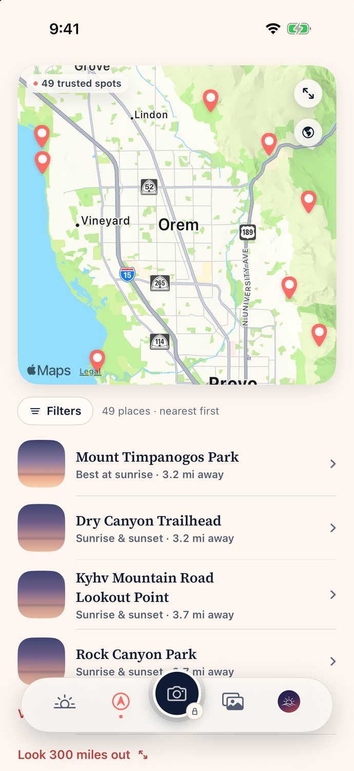 Discover in the app, around Orem, Utah: a map with coral pins for the spots nearby, and a list of places nearest first, each with its distance.